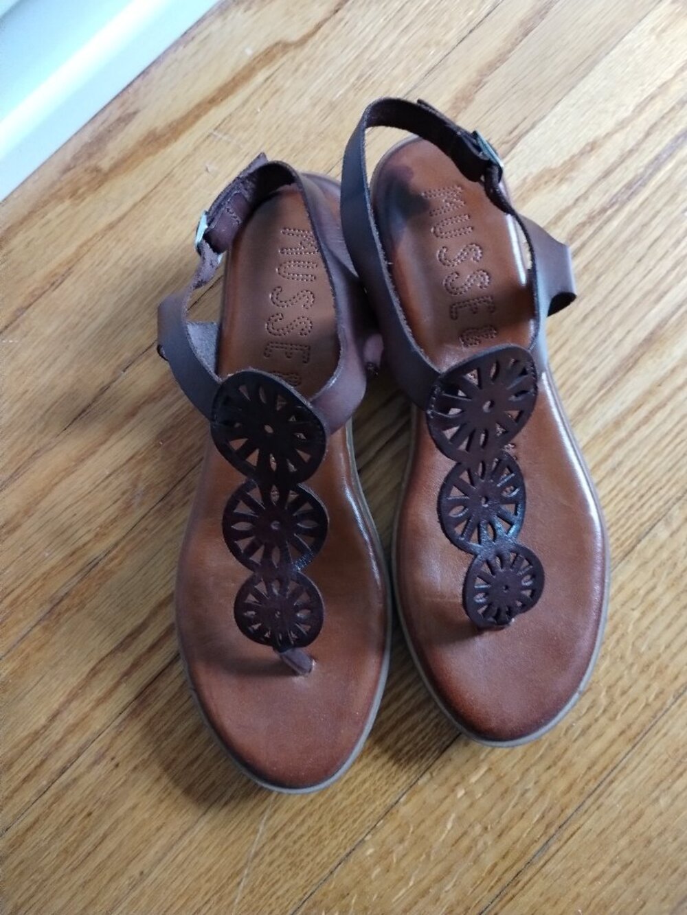 Musse and Cloud Sandal Black Leather T Strap Boho Festival Art Ankle Size 9